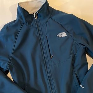 Women’s The North Face Soft Shell TNF APEX Jacket Size Small